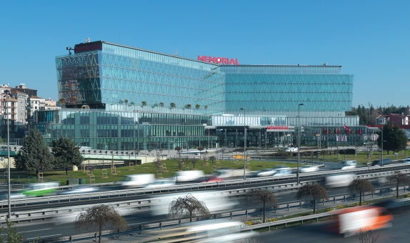 LEED Platinum Sertifikalı Memorial Bahçelievler Hastanesi